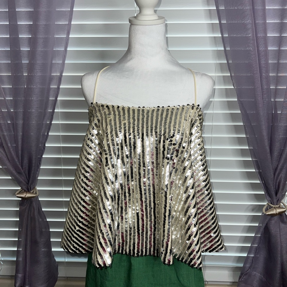 Jovonna Premier NWT Silver Sequin Spaghetti Strap Shell Top Size Small